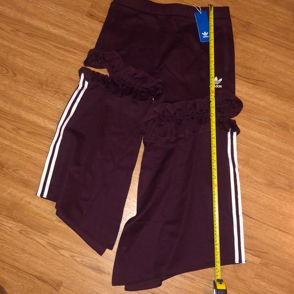 👅🍒 •🫦 Adidas x J. KOO x Not-like-the-Rest… Vibes 🫦• 🍒👅 - Picture 4 of 9